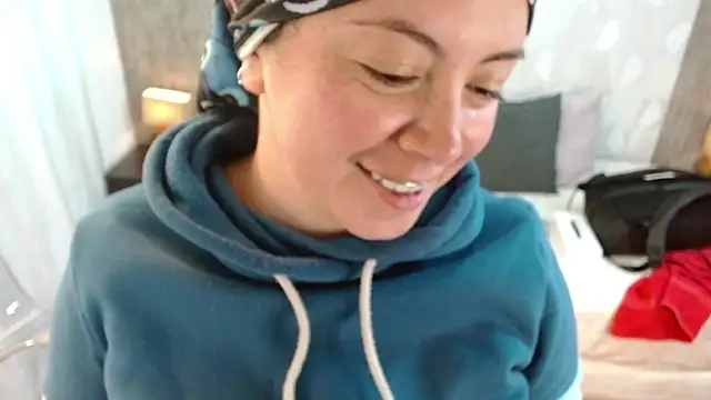 elamurray online show from 11/11/25, 11:10