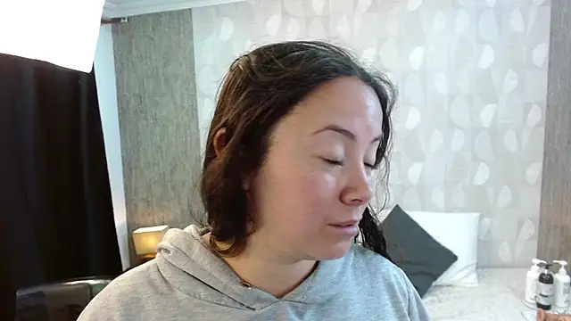 elamurray online show from 12/22/25, 12:24