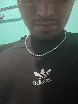 Snapshot of alexmengrande chatting on 04/05/26, 01:36 alexmengrande online show from 04/05/26, 01:36