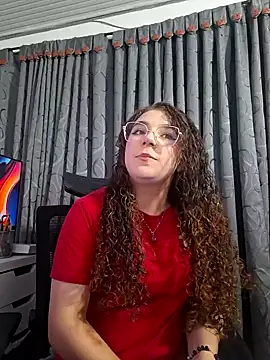 Snapshot of hannacutegod chatting on 10/05/25, 06:12 hannacutegod online show from 10/05/25, 06:12