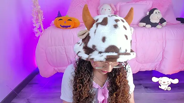 hannacutegod online show from 11/11/25, 04:56