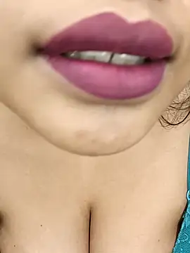 sex-withcouple online show from 02/18/26, 03:02