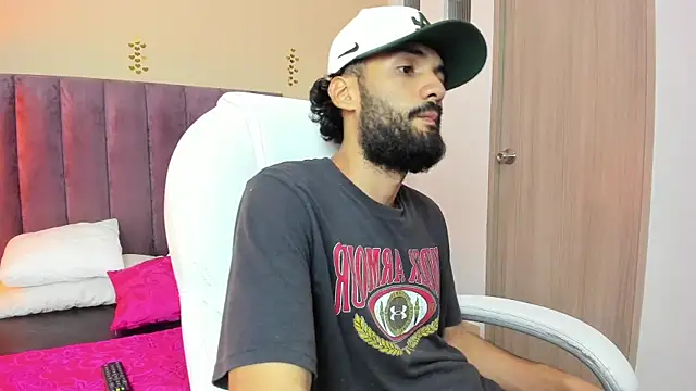 Snapshot of Ryan_Jackson_ chatting on 09/15/25, 11:49 Ryan Jackson  online show from 09/15/25, 11:49