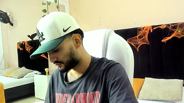 Snapshot of Ryan_Jackson_ chatting on 10/08/25, 05:16 Ryan Jackson  online show from 10/08/25, 05:16