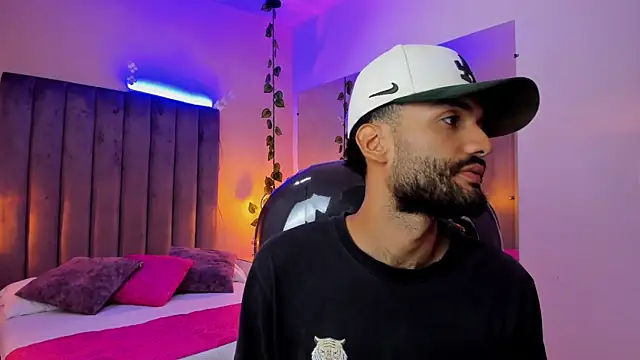 Ryan Jackson  online show from 12/14/25, 12:27