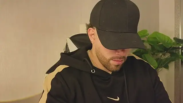 Ades Lowe online show from 11/29/25, 11:35