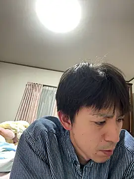 Snapshot of yuma0815 chatting on 09/19/25, 01:23 yuma0815 online show from 09/19/25, 01:23