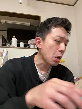 Snapshot of yuma0815 chatting on 02/27/26, 01:22 yuma0815 online show from 02/27/26, 01:22