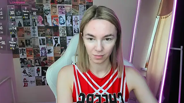NessaDiazz online show from 09/23/25, 01:08