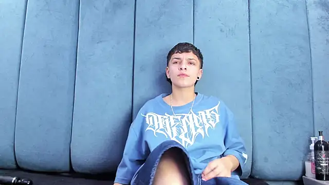 Megan Thompson  online show from 03/29/26, 02:33