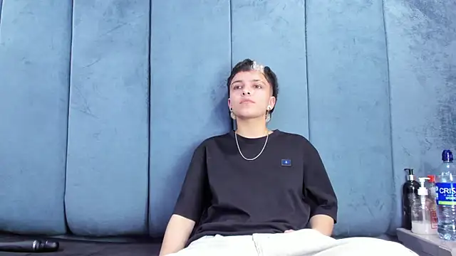 Megan Thompson  online show from 04/23/26, 02:24