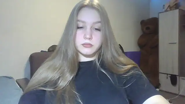 yourhoney Lola  online show from 10/23/25, 02:49