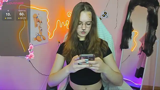 Snapshot of ShalinaMontana chatting on 10/31/25, 04:19 ShalinaMontana online show from 10/31/25, 04:19