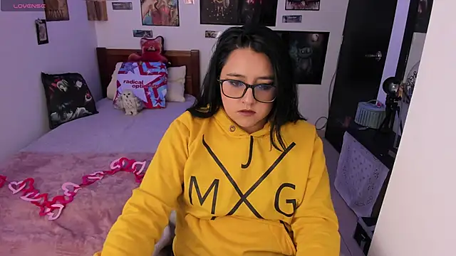 Cherry blush  online show from 02/03/26, 09:20