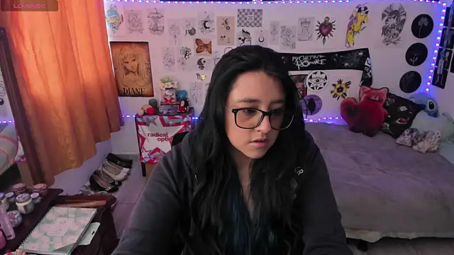 Cherry blush  online show from 04/22/26, 09:49