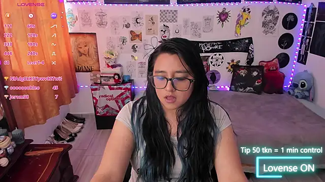 Snapshot of Cherry_blush_ chatting on 05/16/26, 07:45 Cherry blush online show from 05/16/26, 07:45