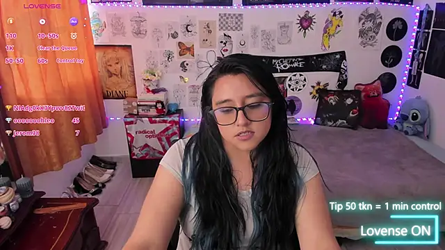 Snapshot of Cherry_blush_ chatting on 05/16/26, 08:07 Cherry blush online show from 05/16/26, 08:07
