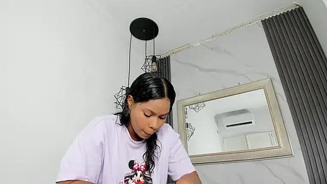 keyla mejia online show from 04/05/26, 12:13