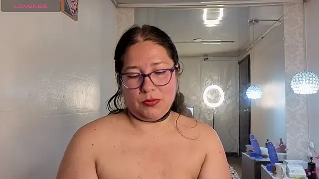 scarlett widow  online show from 06/02/26, 02:57
