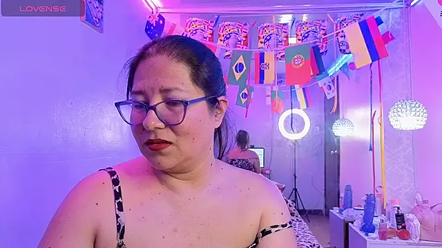 scarlett widow  online show from 06/29/26, 12:06