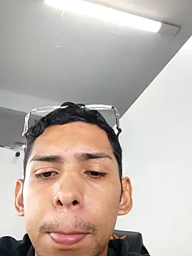 Snapshot of Oqui chatting on 02/20/26, 08:09 Oqui online show from 02/20/26, 08:09