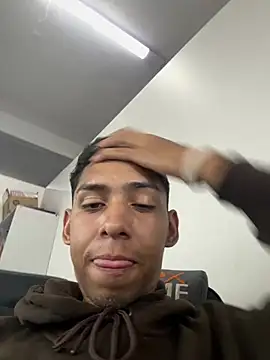 Oqui online show from 04/06/26, 08:10