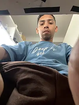 Oqui online show from 04/23/26, 08:11