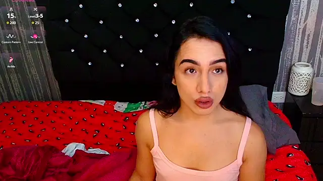 Alicee Moonn online show from 04/05/26, 12:02