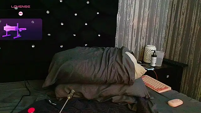 Alicee Moonn online show from 04/16/26, 09:39