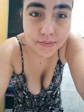 Snapshot of SweettyNaugthy chatting on 09/17/25, 09:55 SweettyNaugthy online show from 09/17/25, 09:55