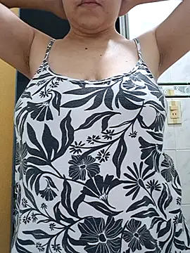 Snapshot of SweettyNaugthy chatting on 11/27/25, 08:05 SweettyNaugthy online show from 11/27/25, 08:05