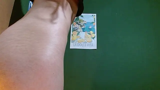 Roxiehood online show from 04/21/26, 02:51