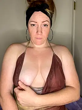 ChiliRoja online show from 11/29/25, 07:44