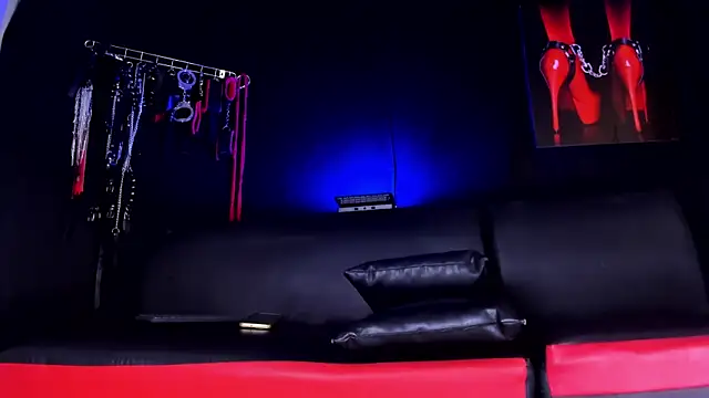 AmaniStone online show from 12/17/25, 06:25