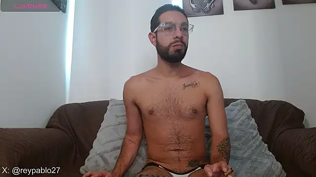 ReyPablo1 online show from 12/03/25, 08:18