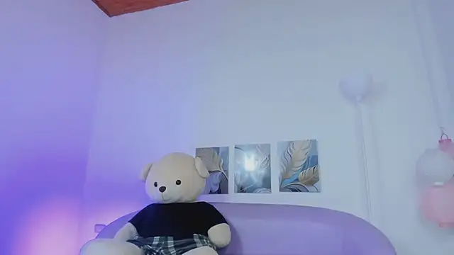 emily yeon online show from 02/28/26, 10:11