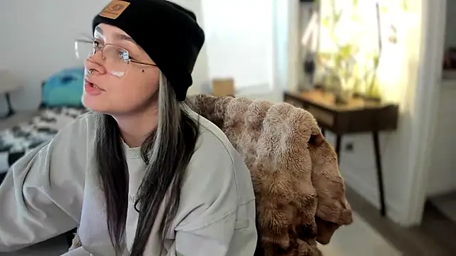 Alix Valentine online show from 11/13/25, 03:55