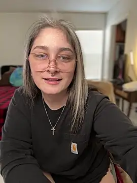 Alix Valentine online show from 02/05/26, 05:28