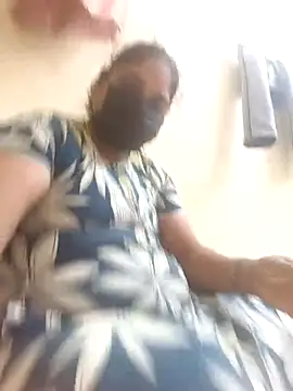 Villageanuty online show from 10/27/25, 04:33