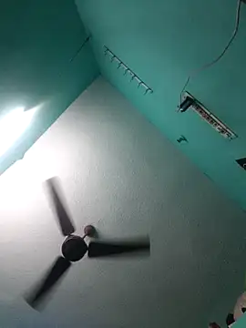 Villageanuty online show from 04/23/26, 02:35