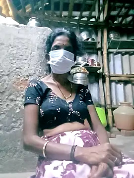 Snapshot of Tamilauntyhot chatting on 10/05/25, 02:10 Tamilauntyhot online show from 10/05/25, 02:10