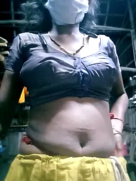 Snapshot of Tamilauntyhot chatting on 10/05/25, 03:21 Tamilauntyhot online show from 10/05/25, 03:21