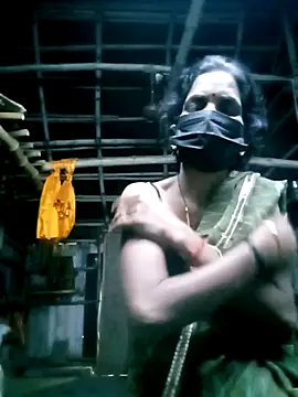 Snapshot of Tamilauntyhot chatting on 10/08/25, 01:03 Tamilauntyhot online show from 10/08/25, 01:03