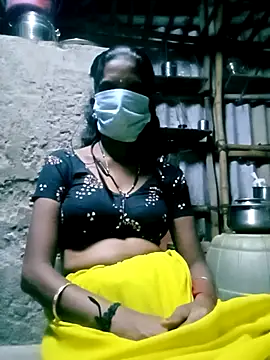 Snapshot of Tamilauntyhot chatting on 10/15/25, 04:29 Tamilauntyhot online show from 10/15/25, 04:29