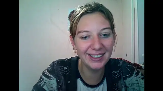 Snapshot of Lily_Ember chatting on 09/20/25, 08:10 Lily Ember online show from 09/20/25, 08:10