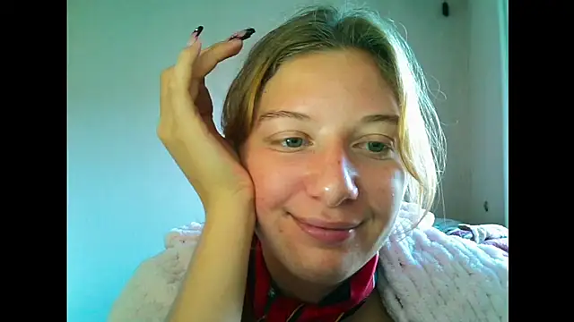 Snapshot of Lily_Ember chatting on 09/22/25, 11:12 Lily Ember online show from 09/22/25, 11:12