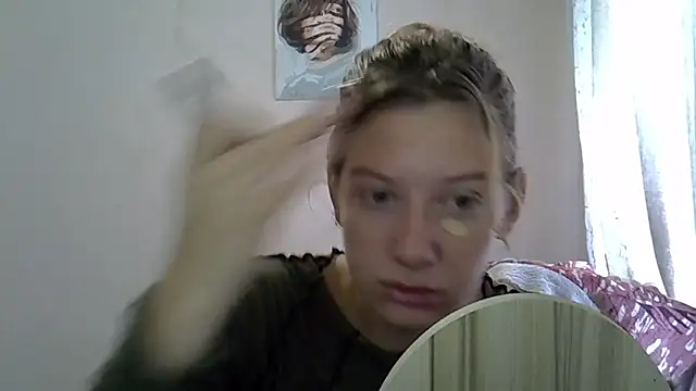 Snapshot of Lily_Ember chatting on 09/25/25, 08:40 Lily Ember online show from 09/25/25, 08:40