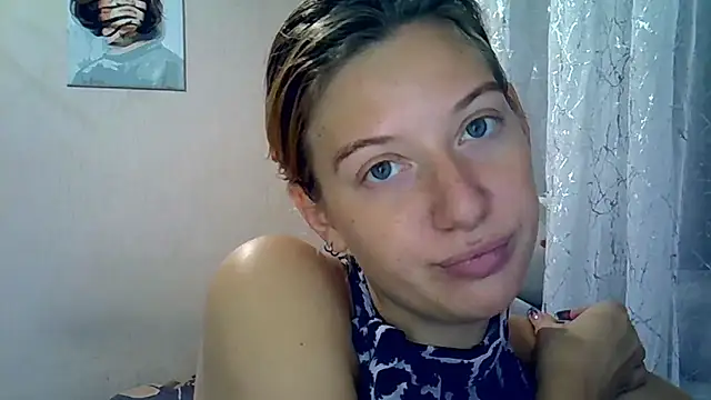 Snapshot of Lily_Ember chatting on 09/29/25, 07:40 Lily Ember online show from 09/29/25, 07:40