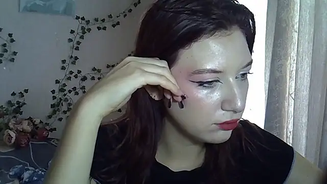 Snapshot of Lily_Ember chatting on 10/14/25, 10:49 Lily Ember online show from 10/14/25, 10:49