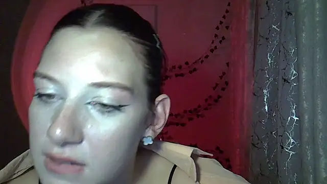 Snapshot of Lily_Ember chatting on 10/17/25, 10:23 Lily Ember online show from 10/17/25, 10:23